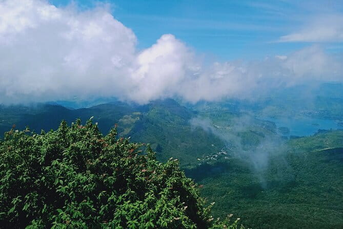 03 Days Highlights Of Sigiriya,Kandy,Nuwara Eliya ,Ella & Udawalawe - Guides and Driving: The Real Secret Weapon in Sri Lanka Traffic