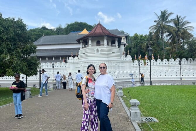 06 Nights 07 Days - Sri Lanka Private Tour - Day 3 The Nanu Oya to Ella Train Ride: Why This Day Gets Booked