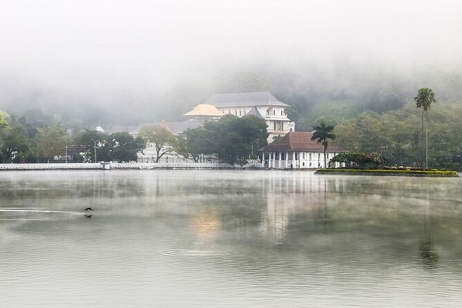 09 Days in Sri lanka - Major Attractions - Kandy’s Sacred Tooth Relic and the night cultural show