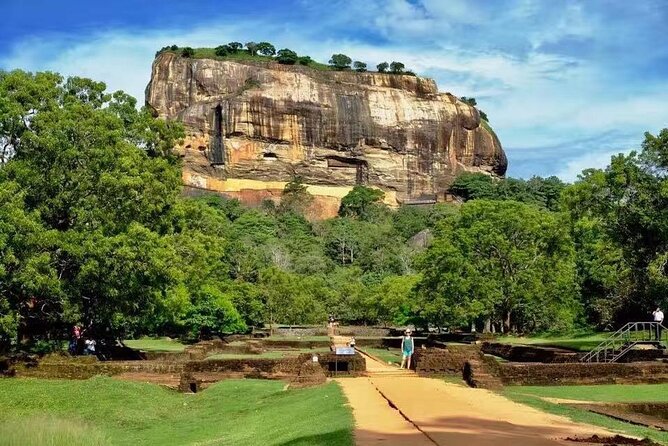 12 Days 11 Nights Experience Nature Culture & Beauty Of Sri Lanka - Day 3: Kandy’s Sacred Tooth Relic, Spice Gardens, and Kandyan Dance