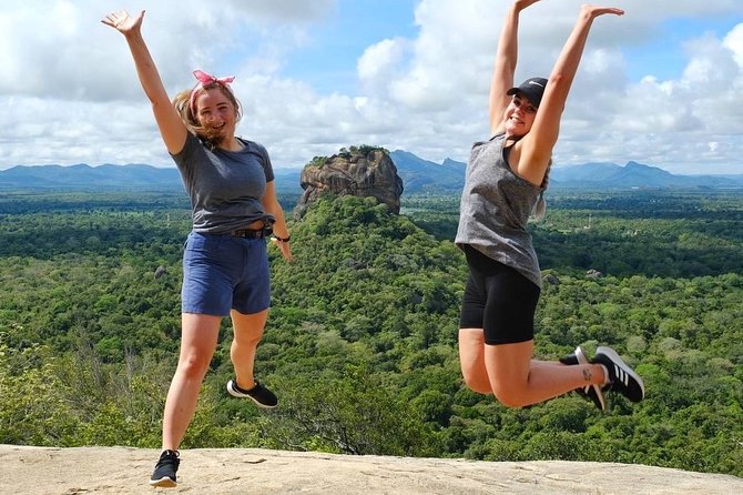 4 Days Tour to Kandy, Sigiriya & Nuwara Eliya - Day 4: Victoria Park, Ramboda Falls, and the Mackwoods tea estate visit