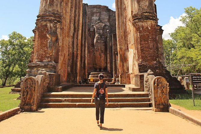 6 Days Nature And Culture Tour - Day 1: Dambulla Cave Temple, then Sigiriya rock fortress
