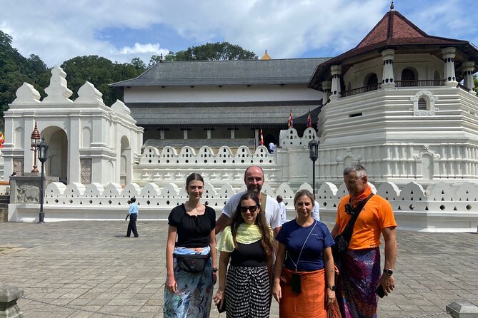 7 Day 6 Night Sri Lanka Culture and Beach Escape - Madu River safari, then Colombo’s independence square and Galle Face