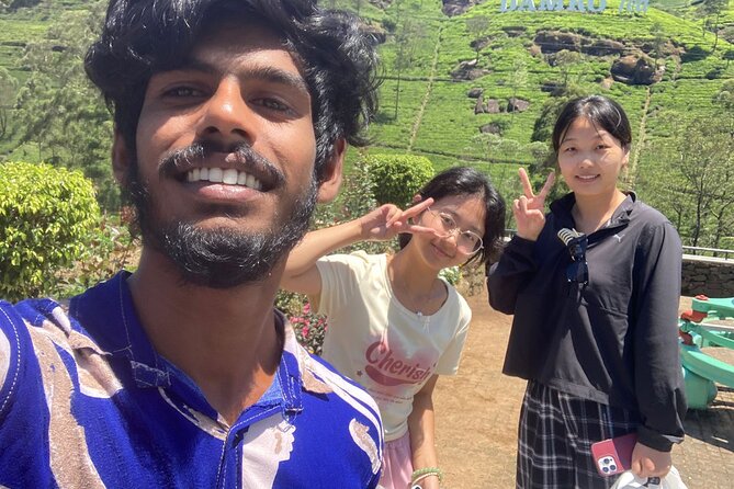 8 Days Sri Lanka Private Round Tour - Kandy classics: Sacred Tooth Relic, big Buddha views, and a dance show