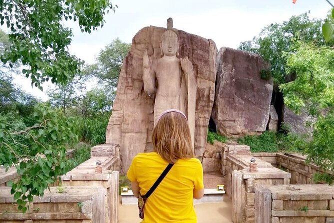 9 Days Sri Lanka tour package - A 9 Days Sri Lanka route that connects ancient sights to safaris
