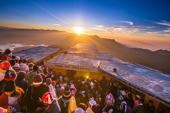 Adam's Peak in 1 Day - Key Points That Matter