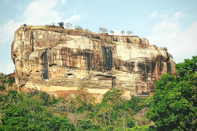 All in one Sri lanka 7nights 8 days for couple price - Colombo and Bentota: City Convenience Meets Coastal Downtime