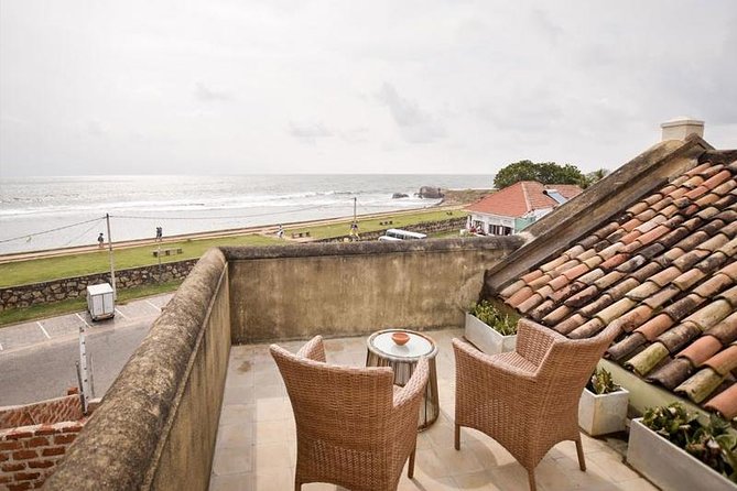 All Inclusive Galle Day Tour from Colombo & Negombo - Unawatuna Beach: when to rest, snack, and reset
