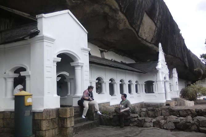 All inclusive Private day trip Sigiriya and Dambulla caves with more - Sigiriya Lions Rock: Climb Strategy and Time Management