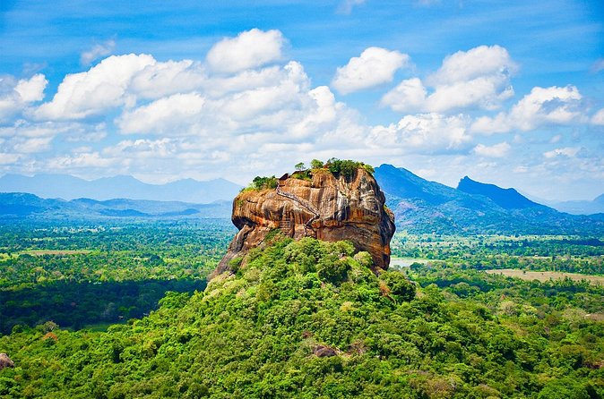 All Inclusive Sigiriya and Dambulla Day Tour from Colombo - The rice and curry lunch: included, and usually the most relaxing part