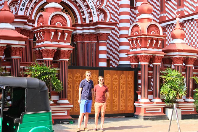 Best of Colombo - Private Guided City Tour - Colombo Lighthouse and the harbour-edge photo stops