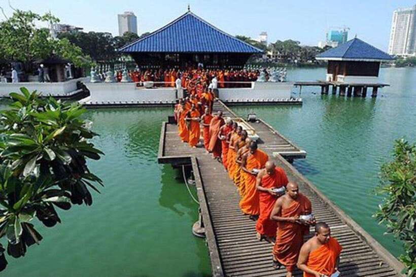 Ceylon Tea Experience from Colombo Port Passenger Terminal - Colombo quick hits: Lotus Tower, temples, and Independence Square