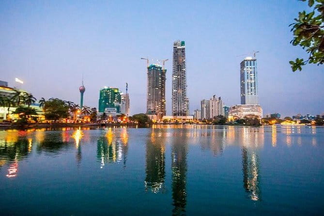 Colombo Airport to Colombo City Drop - Mobile Ticket and Confirmation: Simple Paper-Free Start