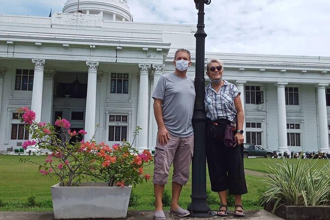 Colombo Bay Tuk Tuk City Tour - When Pettah market and Galle Face Green fit in