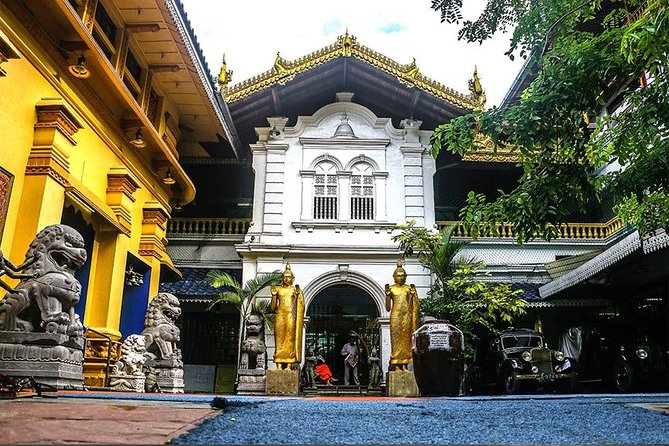 Colombo City Sightseeing - Jami Ul-Alfar Mosque, 1908 Architecture and Daily Prayer Rhythm
