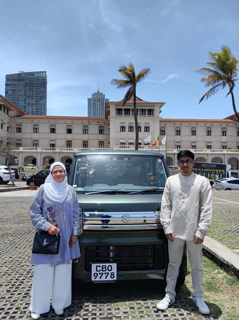Colombo: City Sightseeing Tour by Car with Driver-Guide - Gangaramaya and Sri Kailawasanathan Swami: when architecture is the story