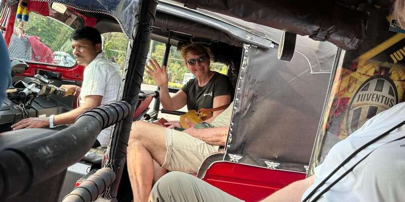 Colombo: City Sightseeing Tour by Tuk-Tuk with Pickup - A fast way to get oriented in Colombo by tuk-tuk
