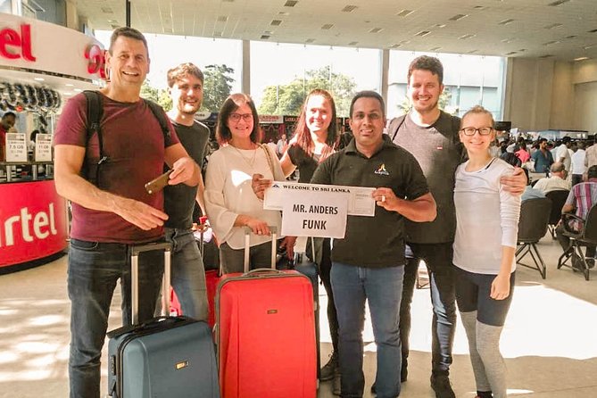 Colombo City to Colombo (CMB) Airport Private Transfer - The ride to CMB: what you should expect inside the vehicle