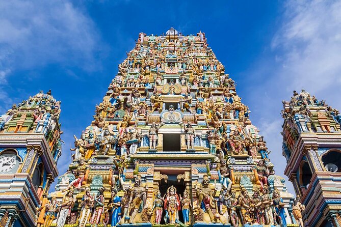 Colombo City tour - Gangaramaya (Vihara) Buddhist Temple: see the temple museum side too