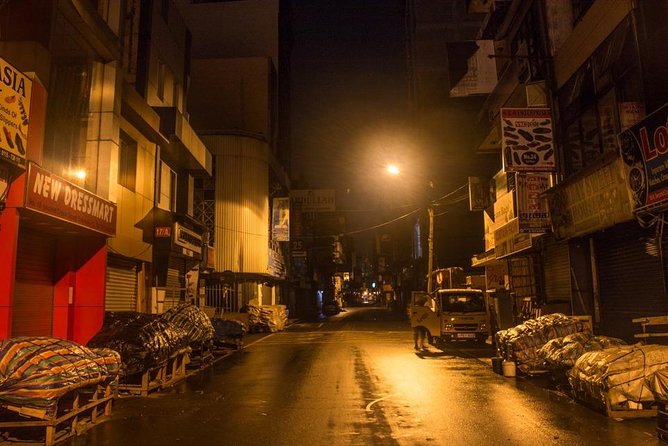Colombo City Tour by Car – Private & All-Inclusive - Port City Colombo and the waterline: promenade, lighthouse, and maritime museum