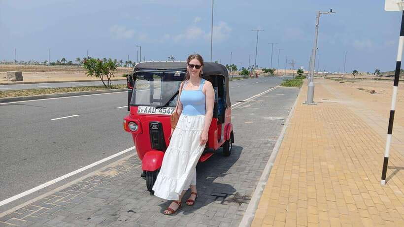 Colombo City Tour by Tuk-Tuk with Hotel Pickup - All Include - Gangaramaya Temple and the fort clockwork: history you can actually see