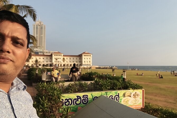 Colombo City Tuk Tuk - Pettah and Old Town Hall, where Colombo feels most like a living city