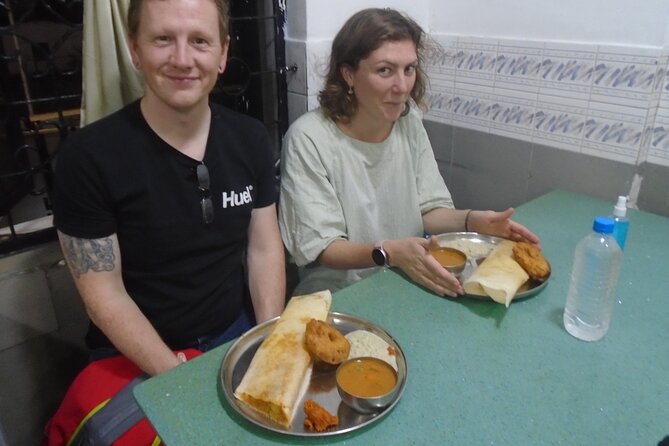 Colombo Express Food Tour with 9 + Tastings - Why a private tuk-tuk route makes Colombo street food easier