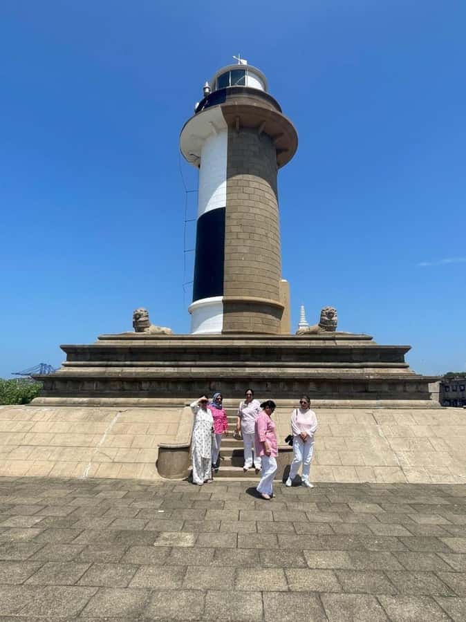 Colombo: Guided City Tour with Entry Tickets - Getting started with pickup, Wi-Fi, and an easy pace