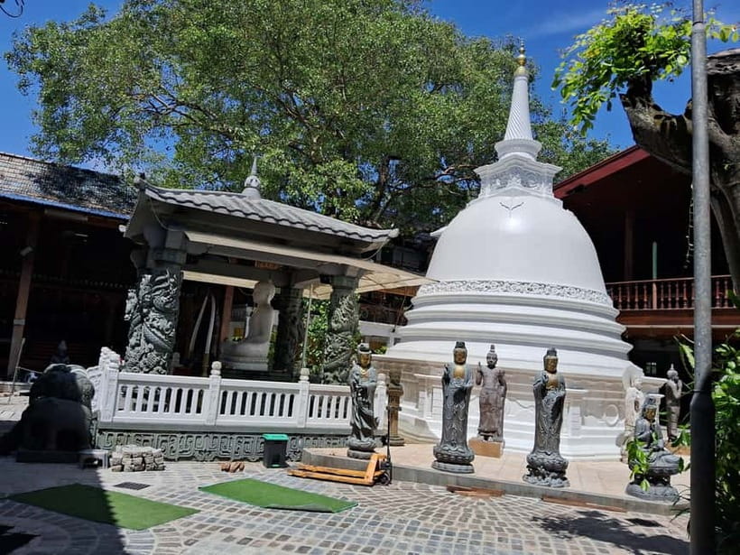 Colombo Heritage &Culture City Tour by Tuk Tuk ALL INCLUSIVE - Lotus Tower and the Lighthouse/Clock Tower photo rhythm