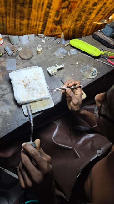 Colombo: Jewelry Workshop Experience 3-6 Hours-Free Jewelry - A Hands-On Colombo Jewelry Workshop That Teaches by Doing