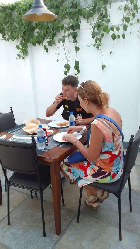 Colombo Local Food Tour by Tuk Tuk – All Inclusive - The 3-Hour Flow: How the Stops Keep You Full, Not Lost