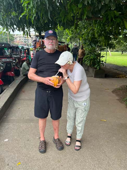 Colombo: Local Food Tour & Sightseeing by Tuk-Tuk with Meals - Price and value: what $40 buys in Colombo