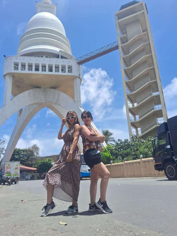 Colombo: Local Guide with Colombo City Tour by Tuk Tuk - Price and practical tips for a smooth ride