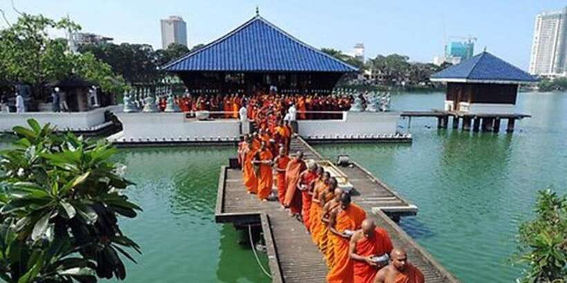 Colombo Port Shore Excursions Colombo City & Kalaniya Temple - Gangaramaya Temple (Viharaya): another important religious anchor