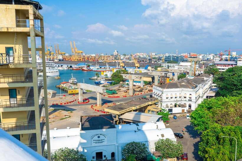 Colombo: private city tour from Negombo with hotel transfers - Dutch Hospital shopping precinct: a quick pass with character