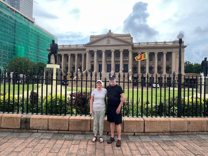 Colombo: Private City Tour with Local Food Tour by Tuk-Tuk - Tea tasting that actually helps you shop later