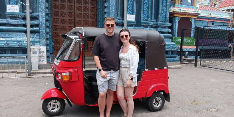 Colombo Private Guided City Tour by Tuk Tuk - All Inclusive - Pettah Floating Market and Pettah Market, plus tea tasting for local flavor