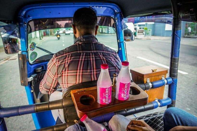 Colombo: Private Tuk-Tuk City Tour with Guide & All Tickets - Why Colombo looks different from a tuk-tuk