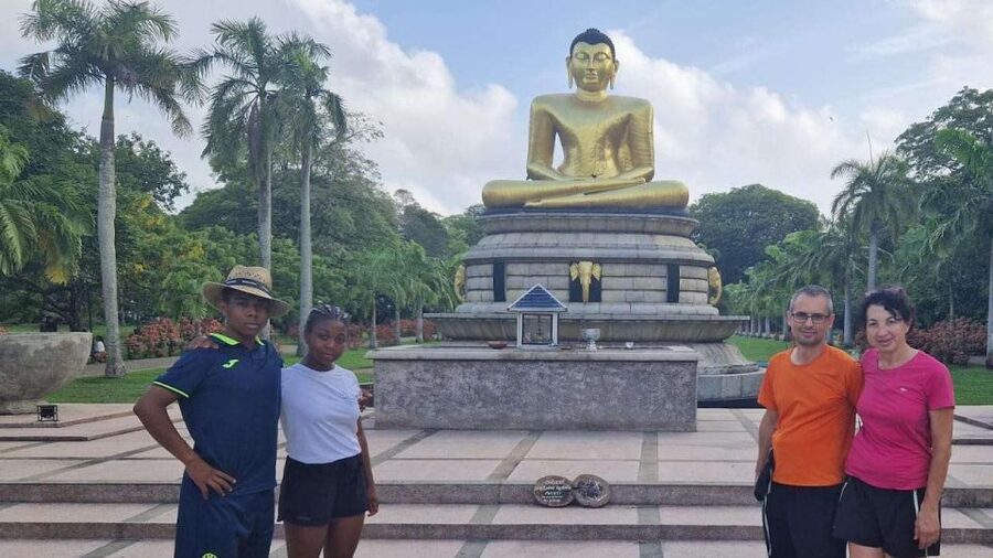 Colombo: Sightseeing Tour by Tuk Tuk Safari - All Inclusive - Red Mosque, Kailawasanatan Swami Temple, and the city’s religious variety