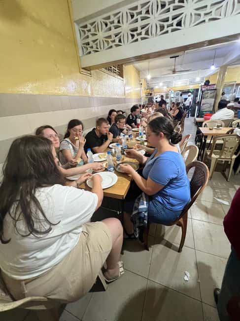 Colombo: Tastiest Local Food Tour by Tuk-Tuk Meals Included - The sweet ending: rich curd with kittul syrup
