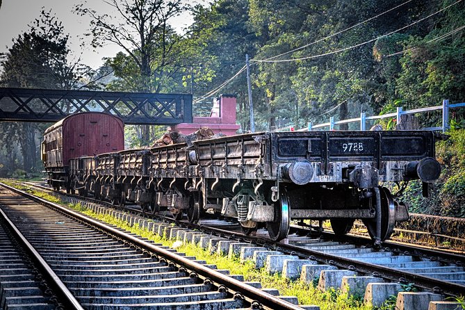 Colombo to Kandy Train Tickets (Reserved Seats) - Comfort and practical onboard details that matter