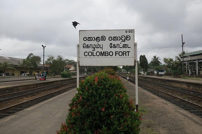 Colombo to Kandy Train Tickets (Reserved Seats) - What the ride is really like in 2nd class