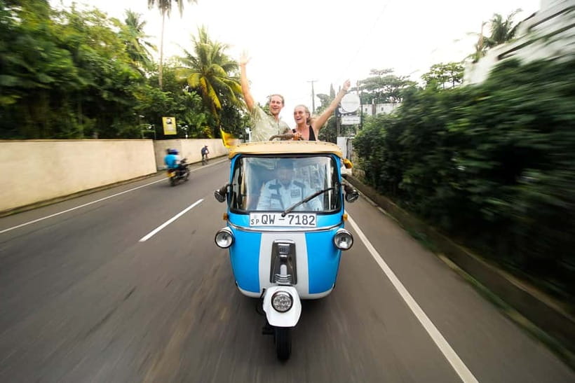 Colombo: Tuk Tuk City Highlights Tour with Lunch - Spice Shop, Tea, and Coffee Tasting: Making Colombo Tasteable
