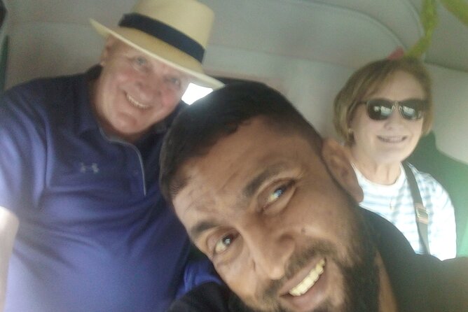 Colombo Tuk Tuk city tour with friendly Tuk driver(All inclusive) - Galle Face Green and Independence Memorial Hall: finish with sea air