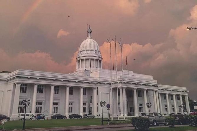 Colombo TUK TUK CITY Tours -Sightseeing Entry Fees - Fort landmarks, Clock Tower to Dutch Hospital