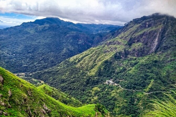 Customized Multi-Day Private Tour Packages in Sri Lanka - Why a private driver route works so well in Sri Lanka