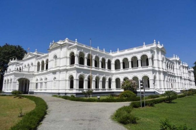 Day Colombo City Tour - Old Parliament Building: A Fort Area Stop You Can Finish Fast