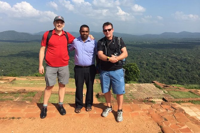 Day Trip to Sigiriya & Dambulla from Colombo - The traditional village lunch: what it adds, and how to avoid surprise discomfort