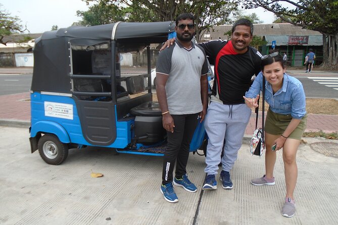 Explore Colombo by Tuk Tuk – All Entry Fees Included - FAQ