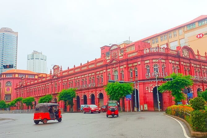 Explore Colombo City Highlights in a Private Tuk Tuk - Price, included perks, and the Lotus Tower choice